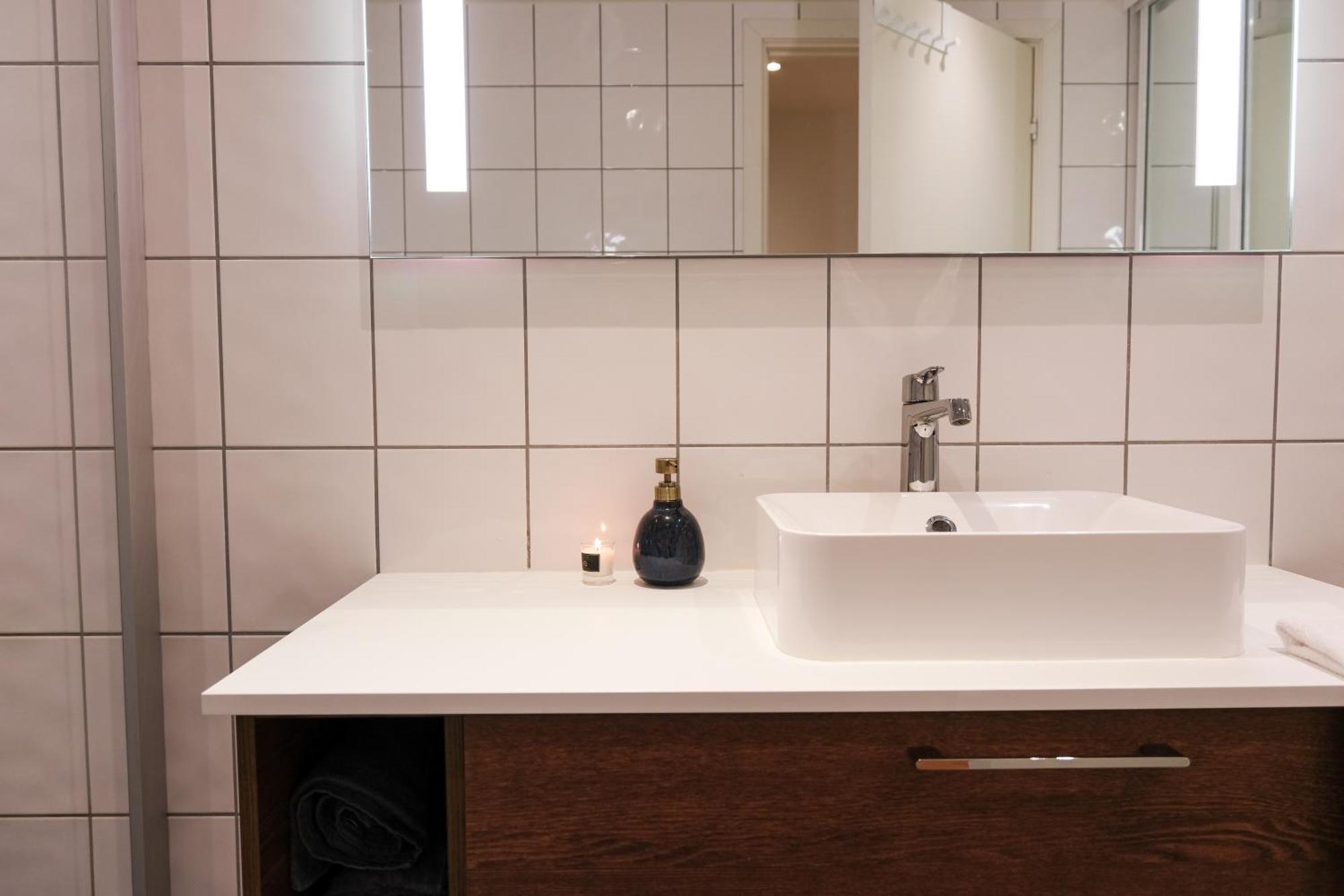 Modern Comfort In The Heart Of เบอร์เกน ภายนอก รูปภาพ
